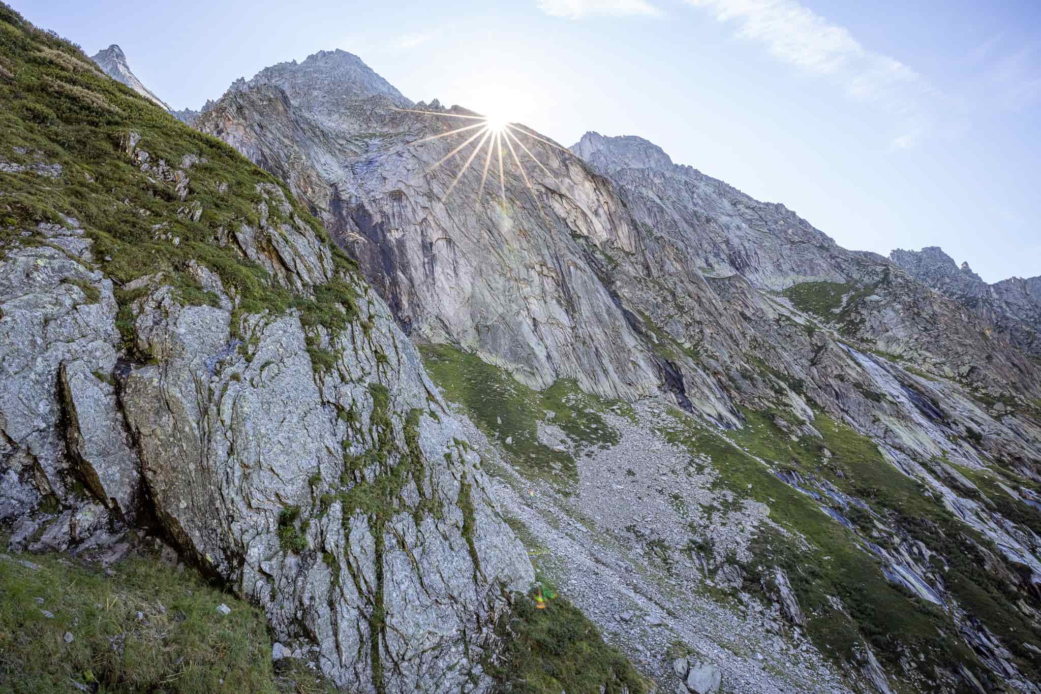 How to create sun stars: just take advantage of the terrain conditions for a change