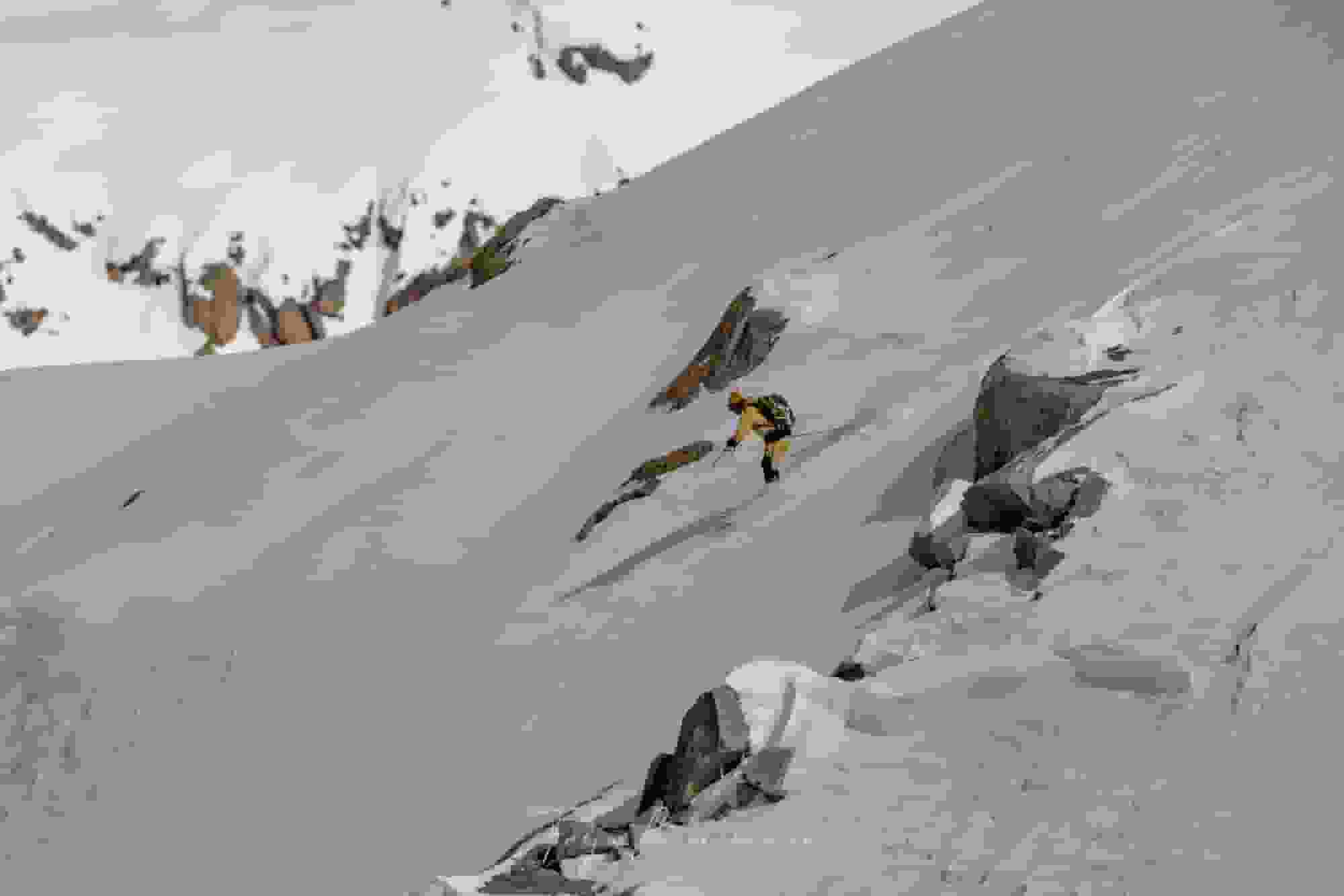Abfahrt im Pulverschnee
