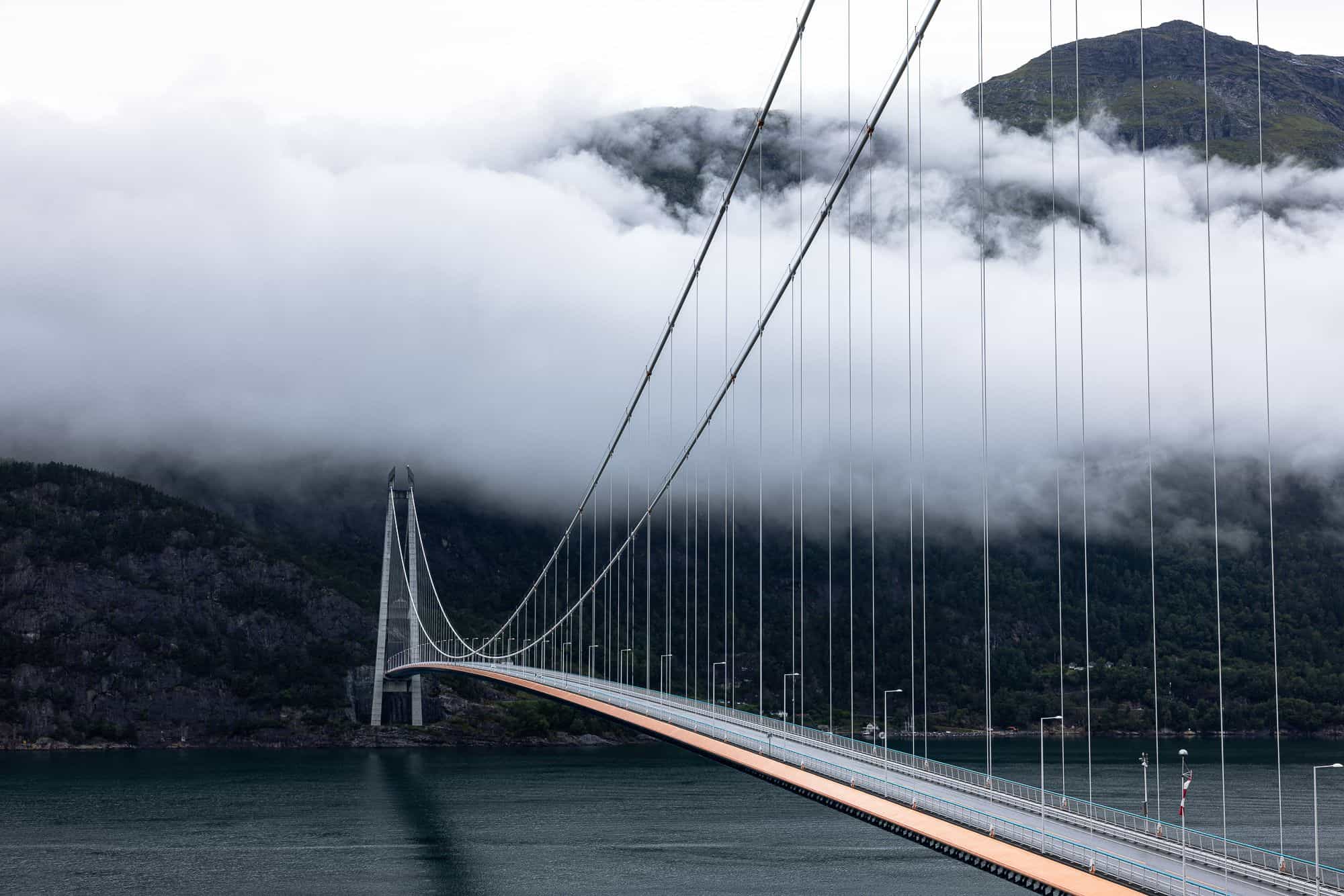 Instagram versus VERO for photographers