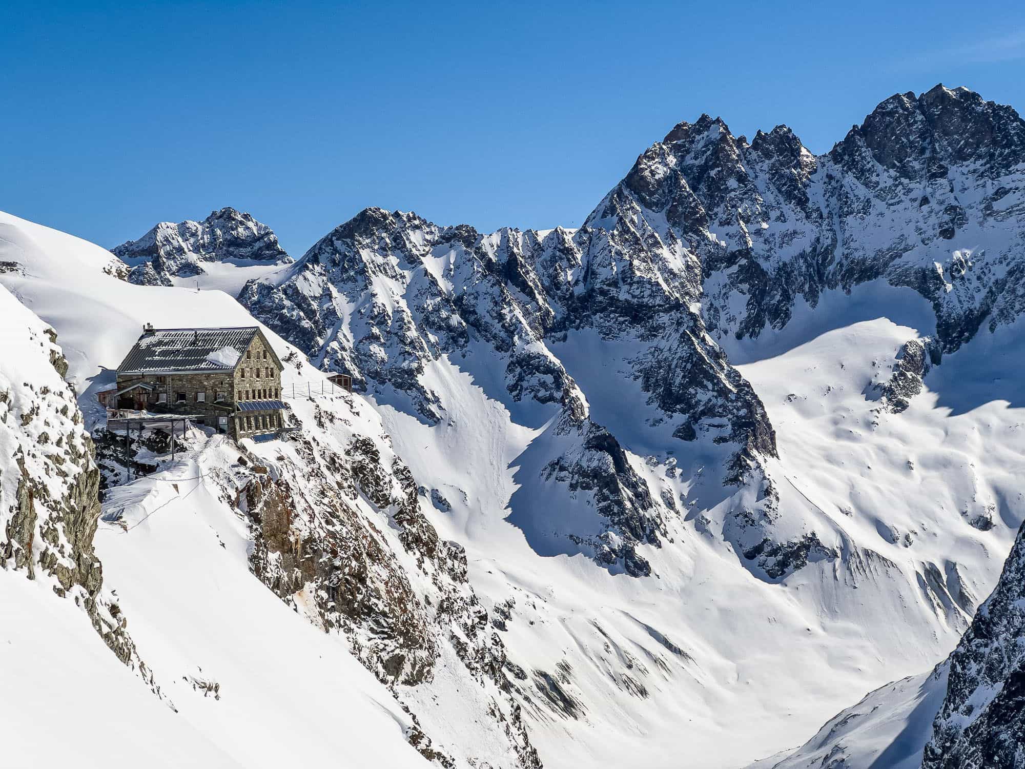 Über die Cabane des Vignettes auf den Pigne d'Arolla
