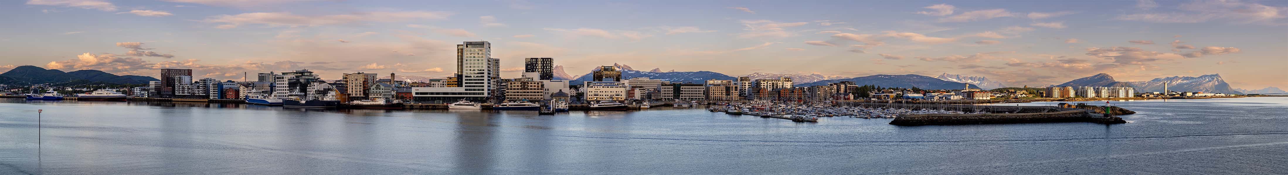 Skyline at the gateway to the Lofoten Islands