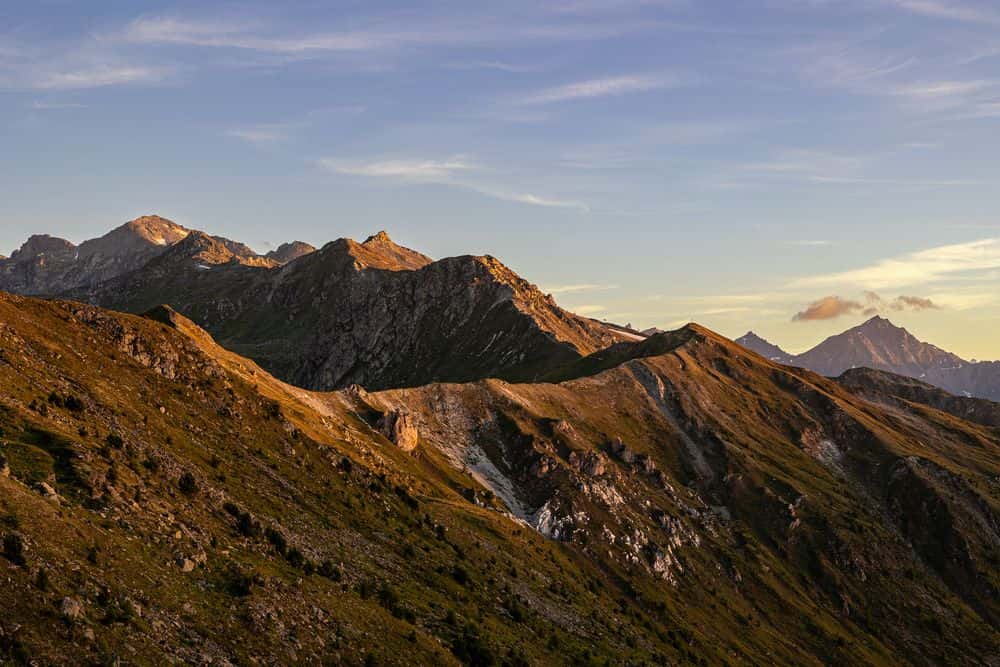 The beautiful mountain landscape around Lenzerheide is ideal for trail running activities.