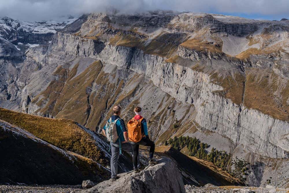 Erlebe die einzigartige Natur der Schweizer Alpen während deiner privaten alpinen Wanderwoche