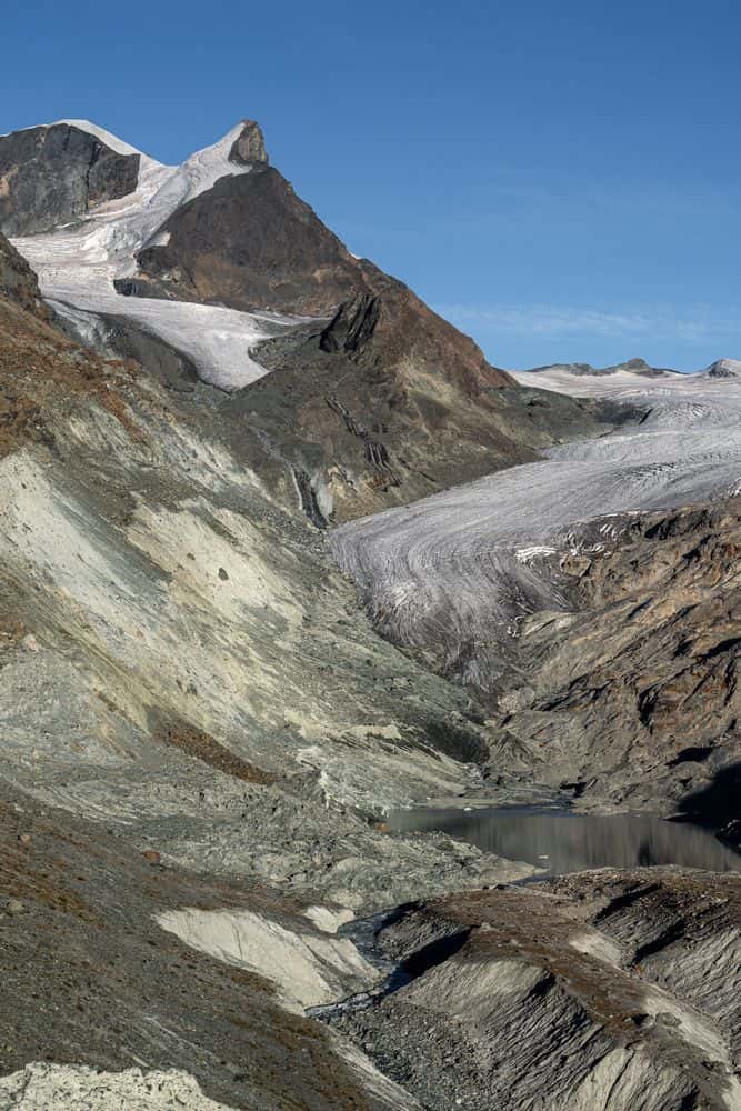 Behind the Fluhalp lie the ice fields of the Findel Glacier