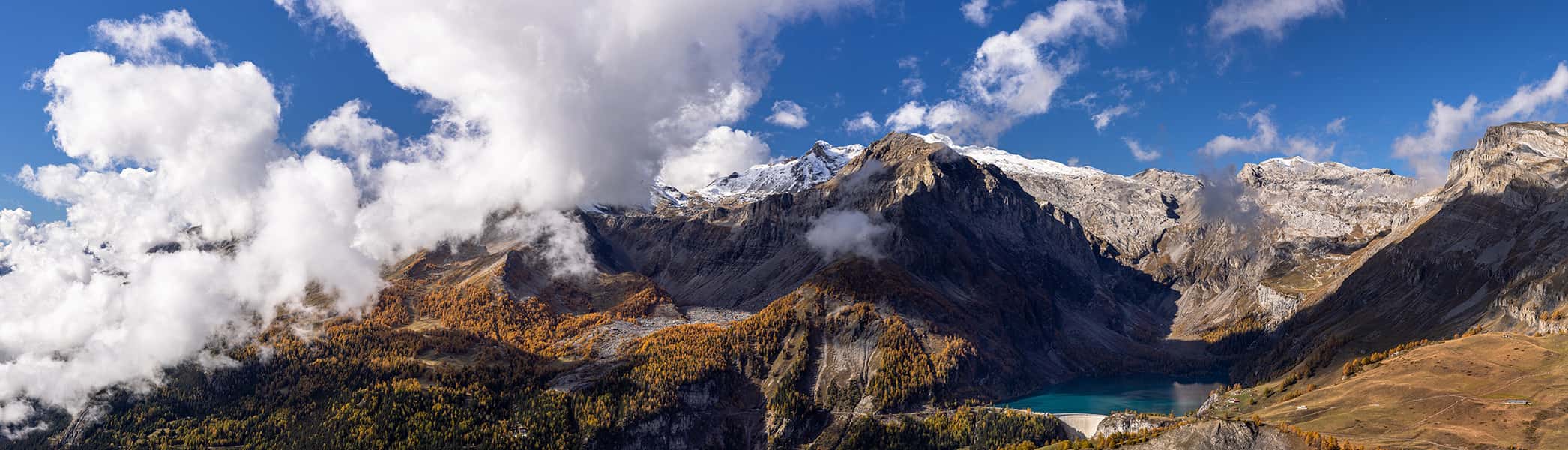 Cloud towers at Lac de Tseuzier