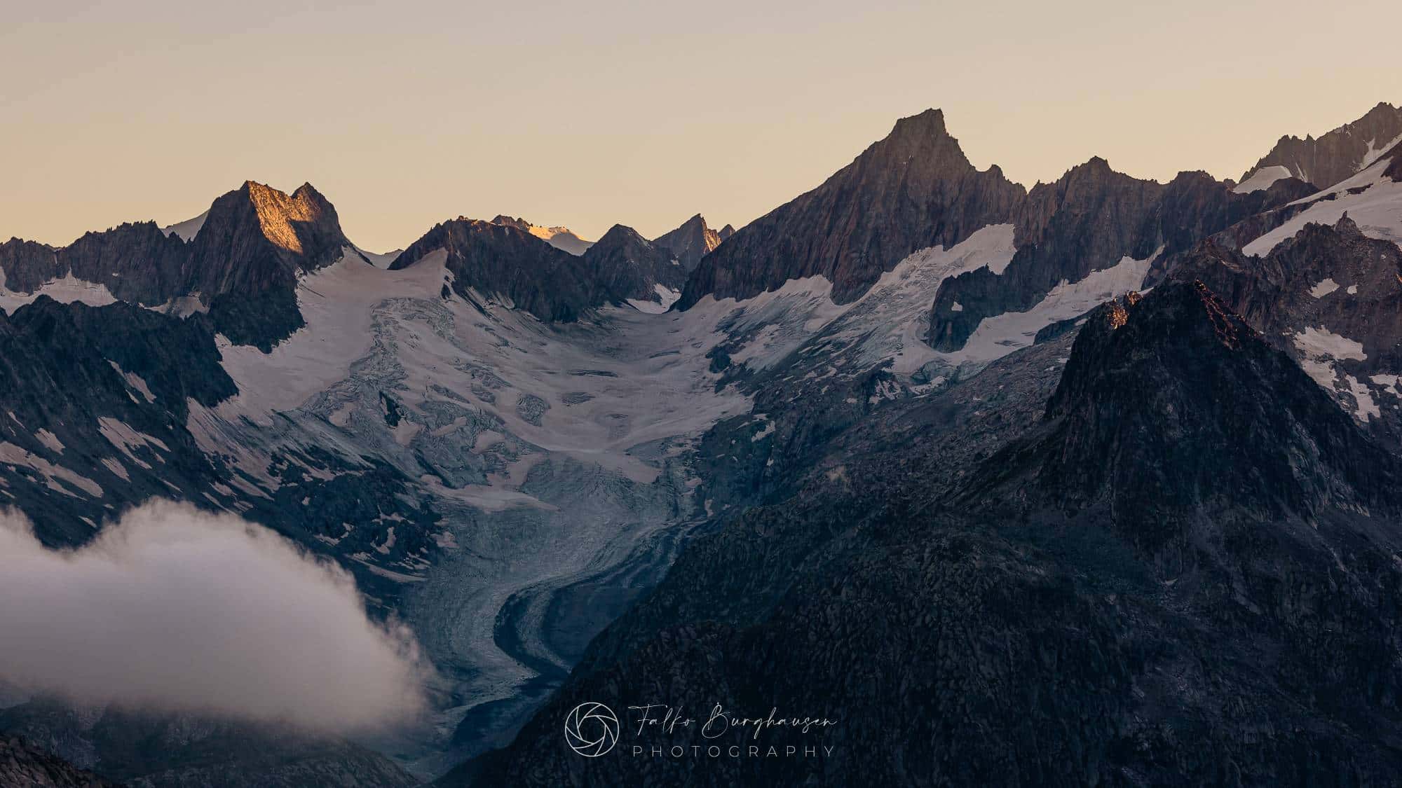 Silent power of the Oberaarhorn