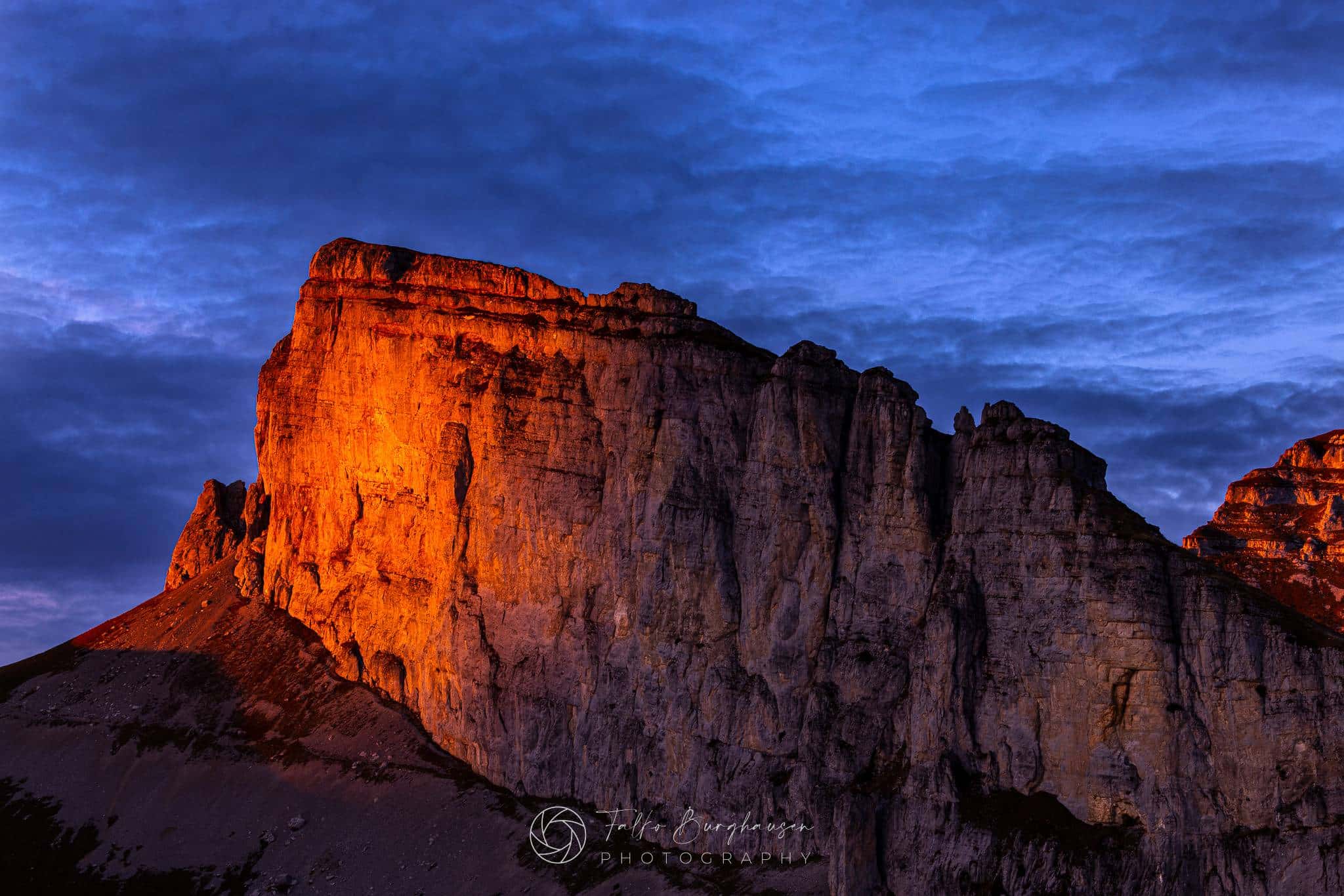 The Tour d'Aï fire crown
