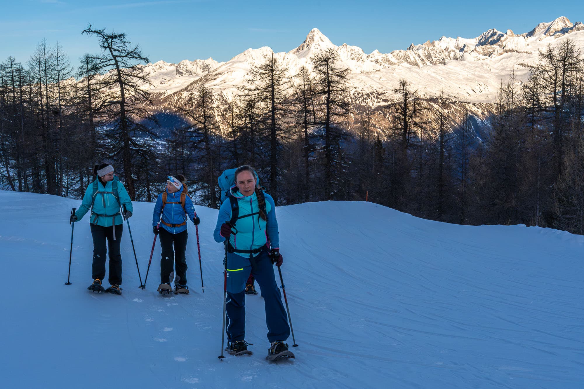 With snowshoes to Hohture