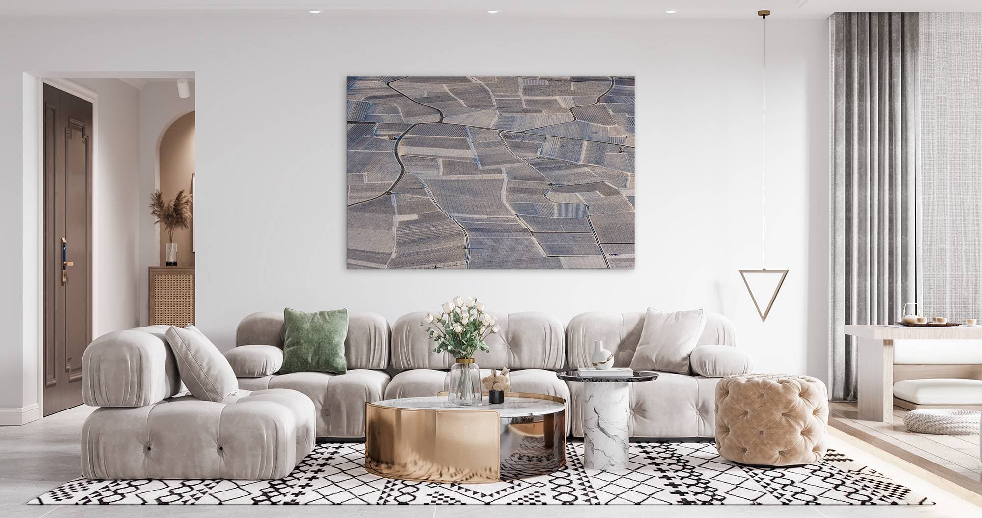 Ewige Grandeur Mockup