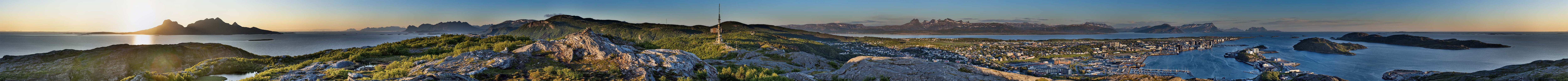 Bodø ist ein idealer Ausgangspunkt für die Anreise auf die Lofoten und liegt von Anfang Juni bis Anfang Juli im Schein der Mitternachtssonne.