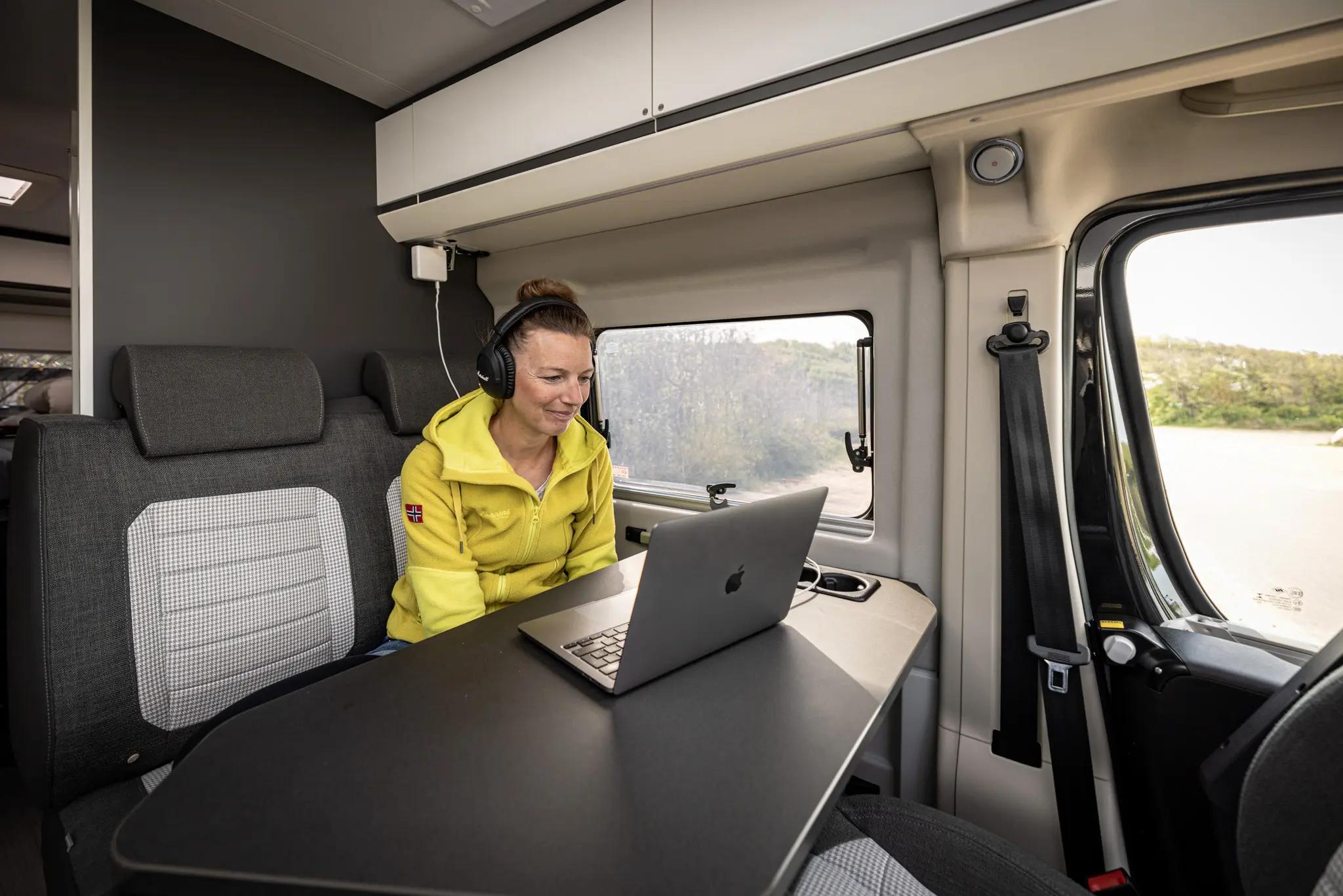 Work and Van Life: how do you do it with mobile internet?